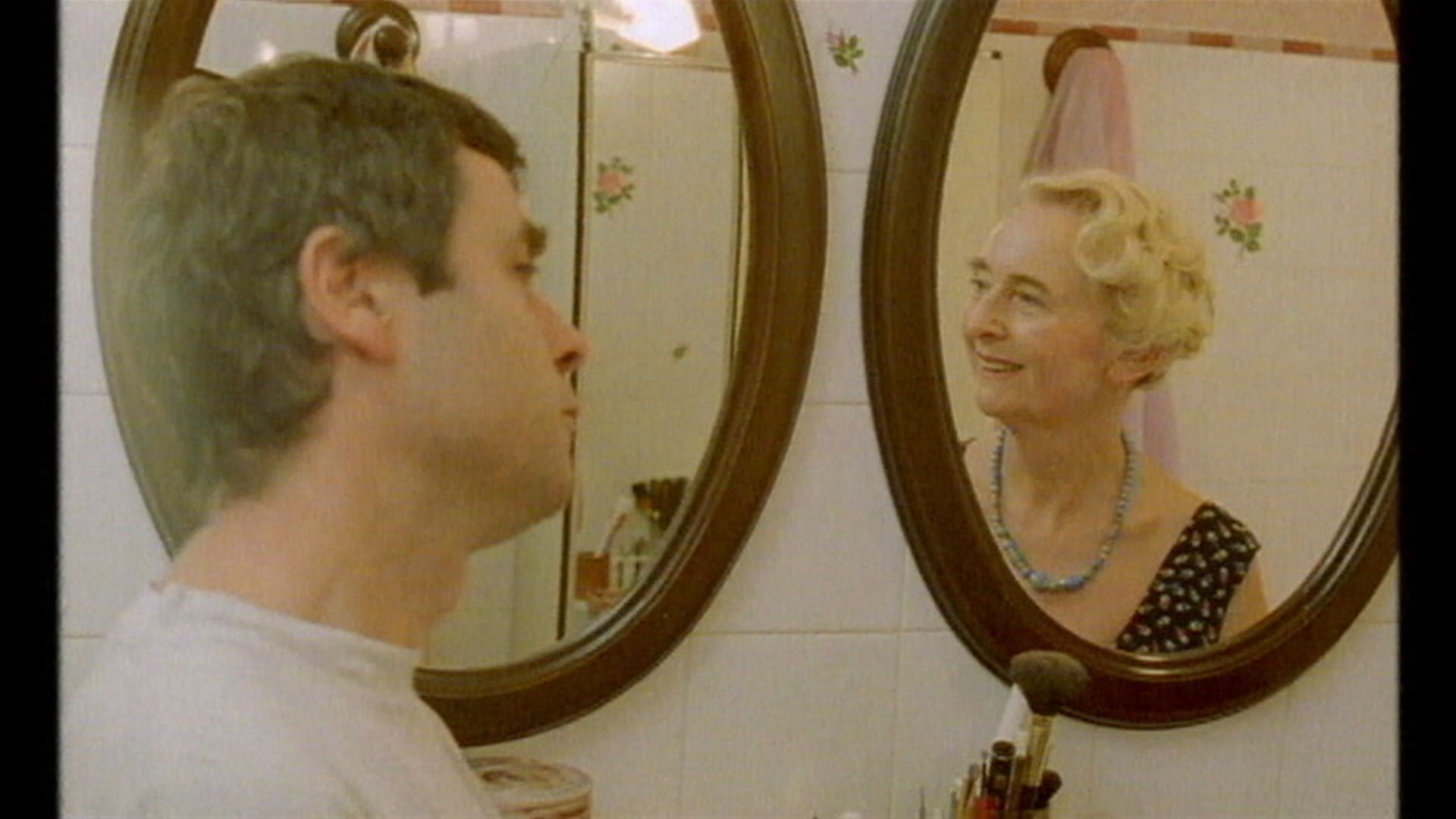 APRES INVITATION CB GENEVIEVE SALLE DE BAIN