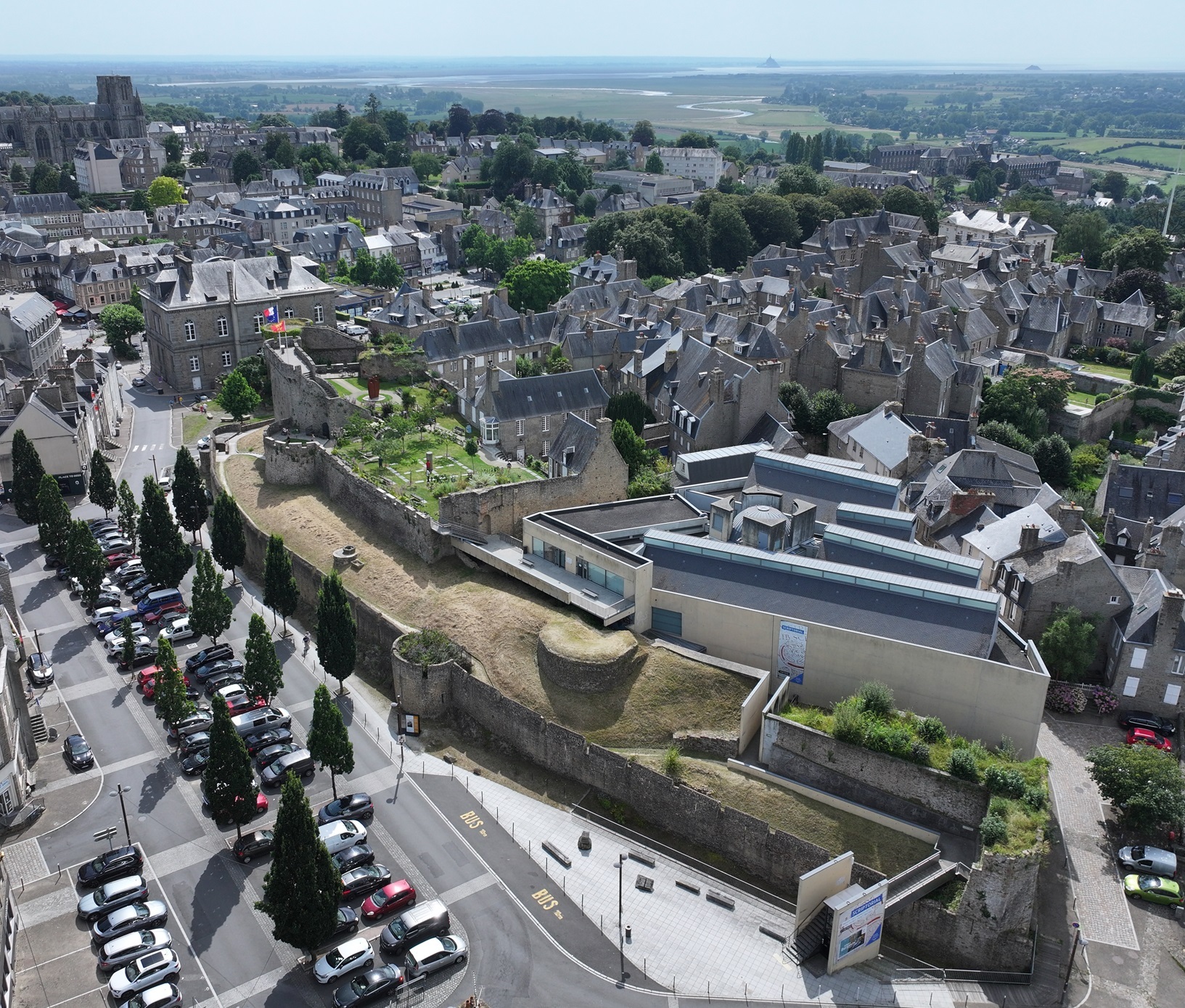 AVRANCHES © Let's fly production (5)